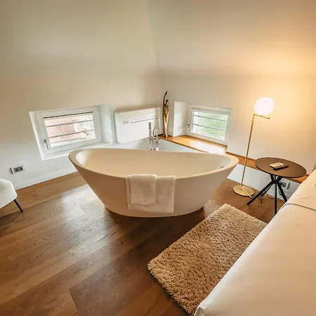 Gredic Heritage Residences 4* Dobrovo