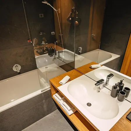 Gredic Heritage Residences 4* Dobrovo