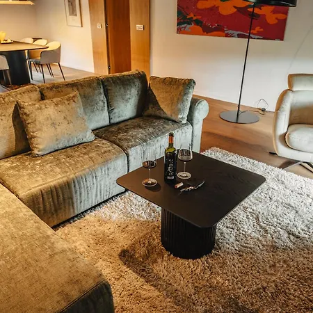 Gredic Heritage Residences Hotel Dobrovo