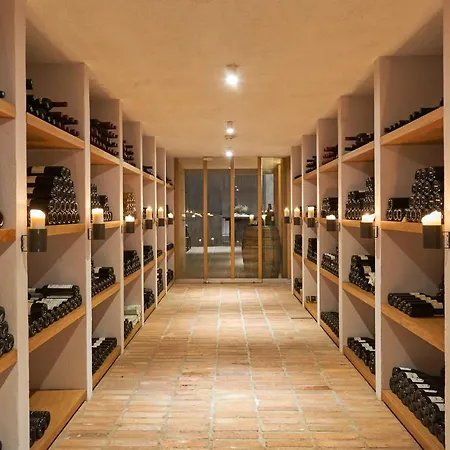 Gredic Heritage Residences Dobrovo