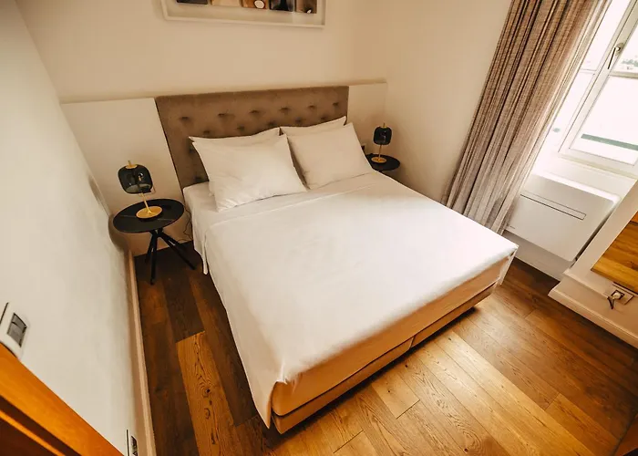 Gredic Heritage Residences فندق دوبروفو