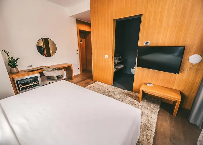 Gredic Heritage Residences Hotell 4*