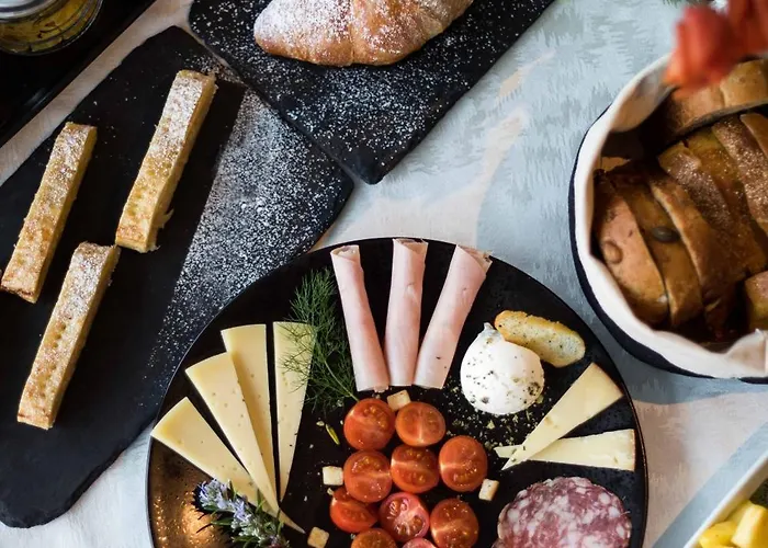 Gredic Heritage Residences فندق 4*