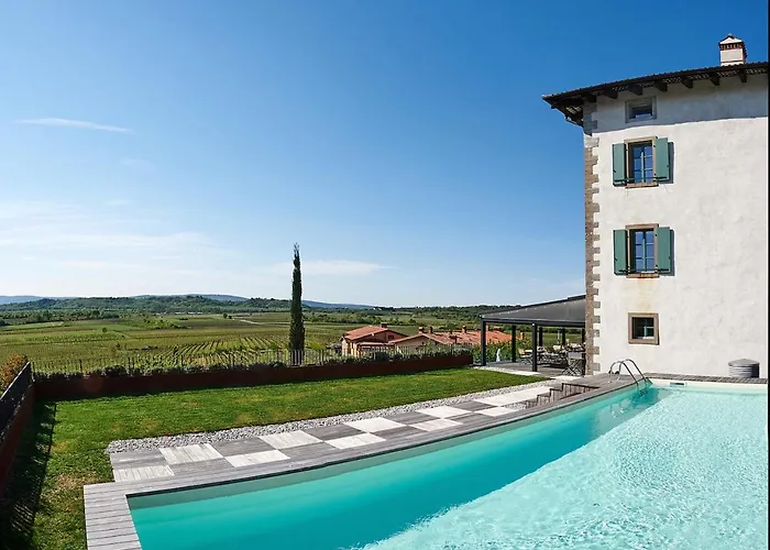 Gredic Heritage Residences 4* Dobrovo